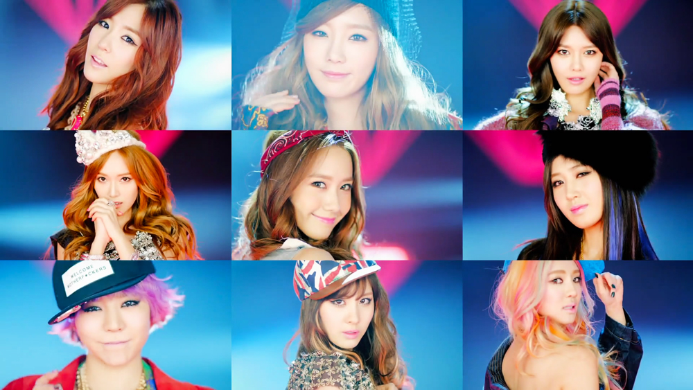 Girls' Generation 소녀시대 'Dancing Queen' MV 