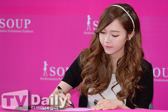 [140404] Jessica — Fansign de SOUP Sica30