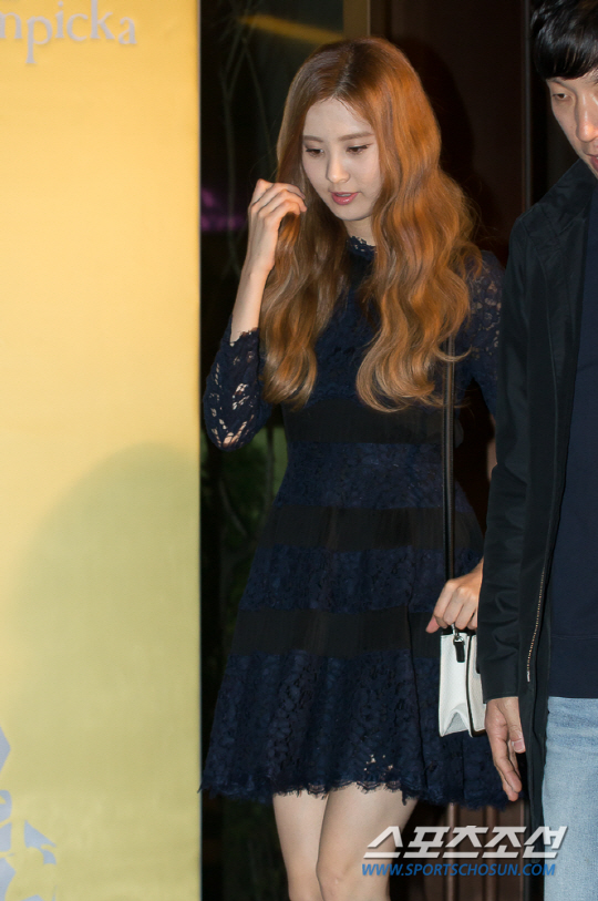 [141002] Seohyun — Fiesta de Cóctel de Lolita Lempicka 2014100301000449200022931